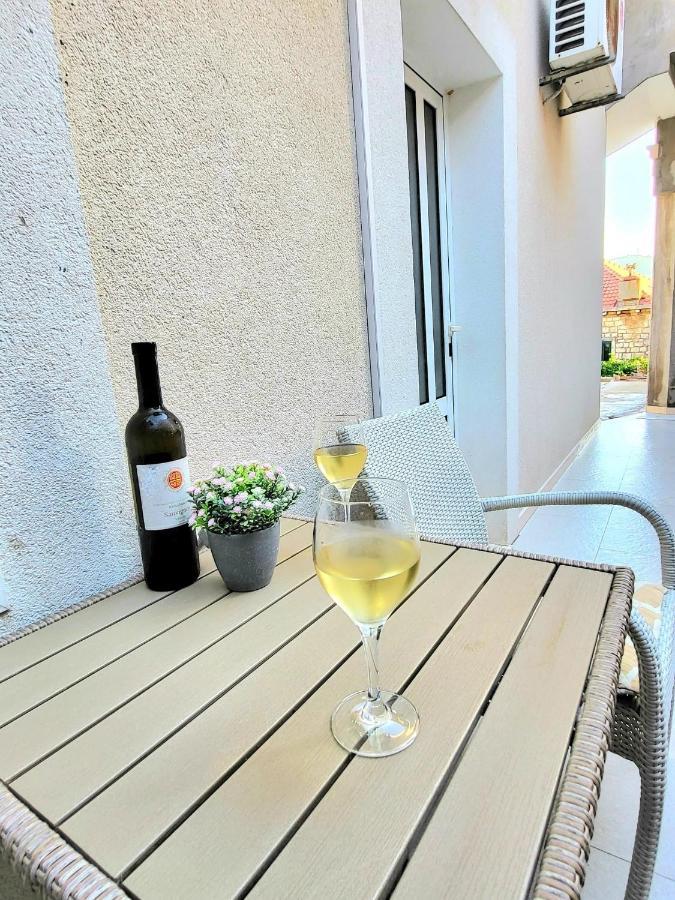 Apartment Dora Dubrovnik Bagian luar foto